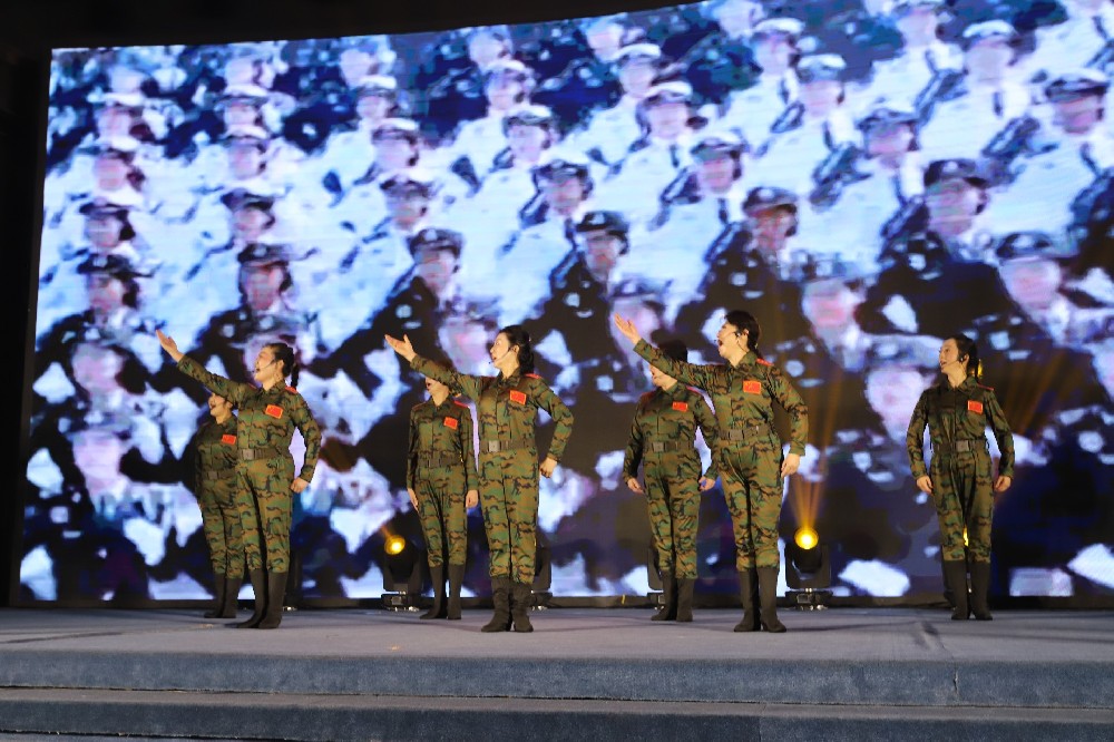 庆祝三八节舞蹈表演